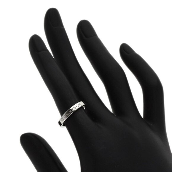 TIFFANY & CO. Platinum Ring - Picture 5 of 9